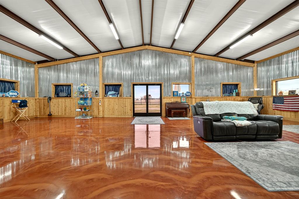 Cash Bus Park Ph 1 - Commercial Sale