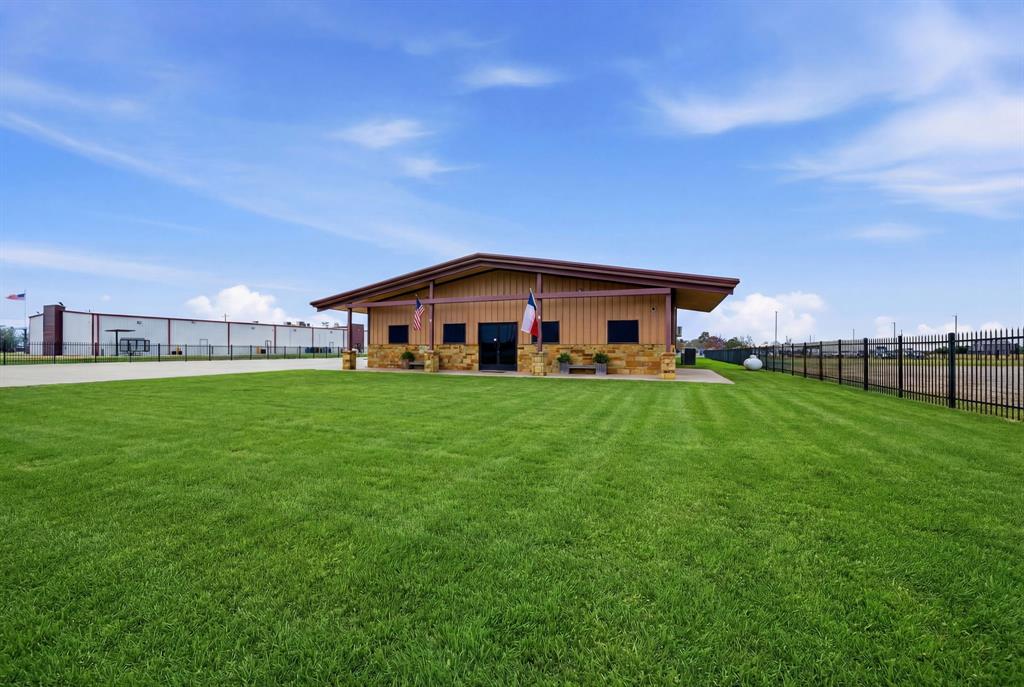 Cash Bus Park Ph 1 - Commercial Sale