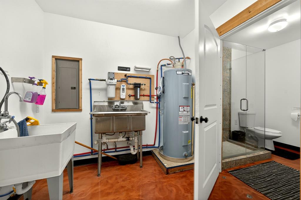 Cash Bus Park Ph 1 - Commercial Sale