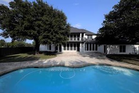 A home in Waxahachie