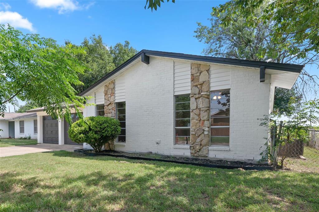 4128 Selene Drive