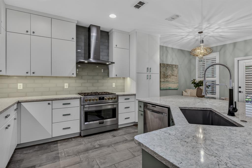 6313 Paragon Drive