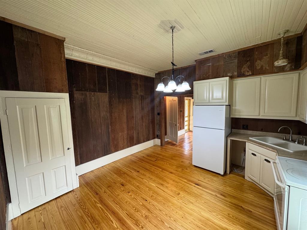 Mary Wood - Residential