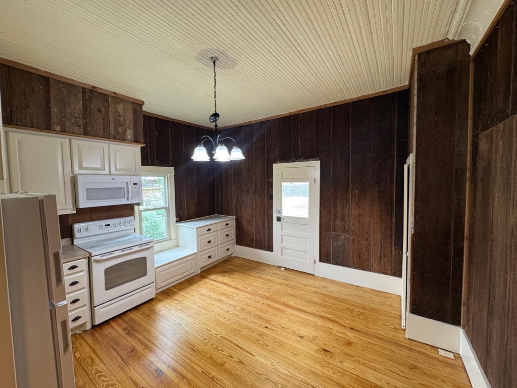 Mary Wood - Residential