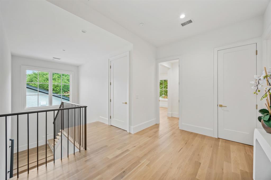 Williamson-Caruth Terrace 4 - Residential