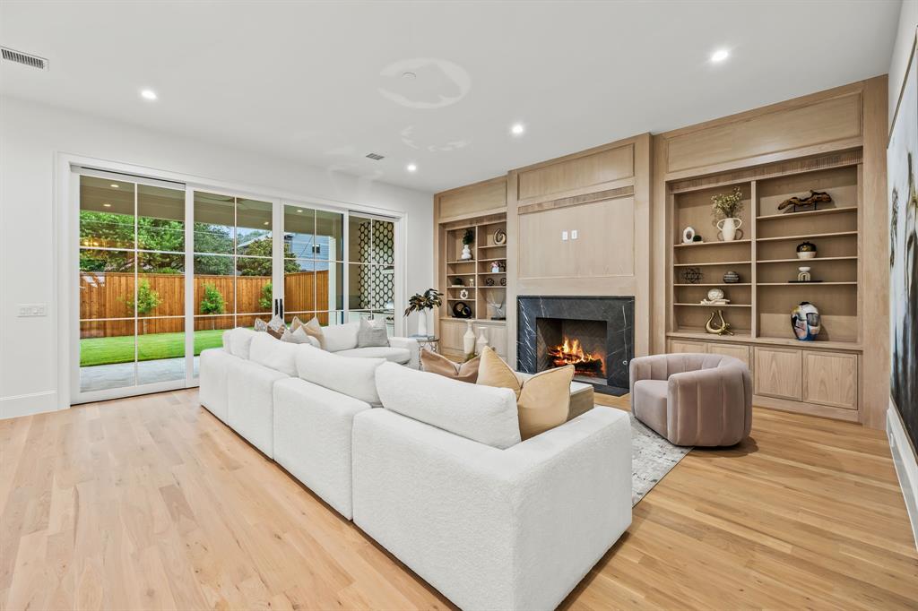 Williamson-Caruth Terrace 4 - Residential