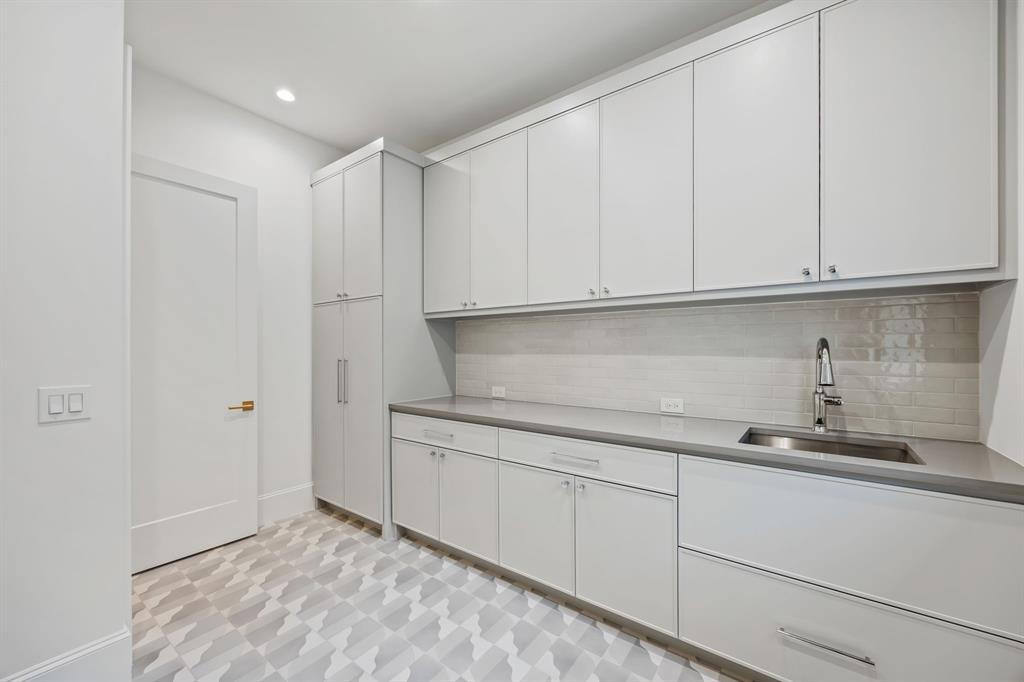 Williamson-Caruth Terrace 4 - Residential