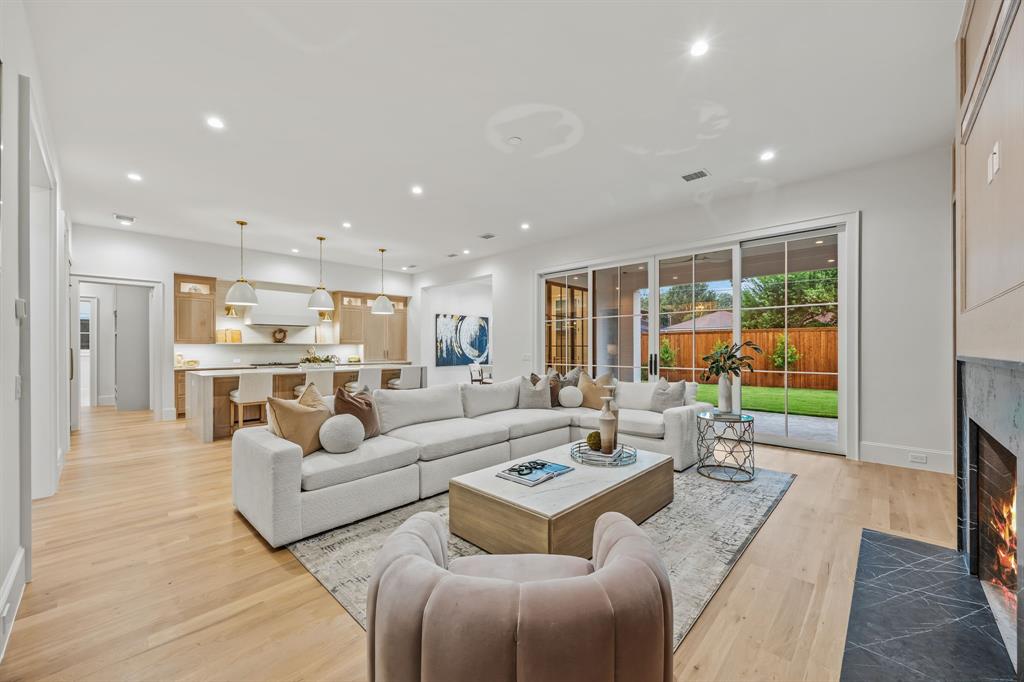 Williamson-Caruth Terrace 4 - Residential