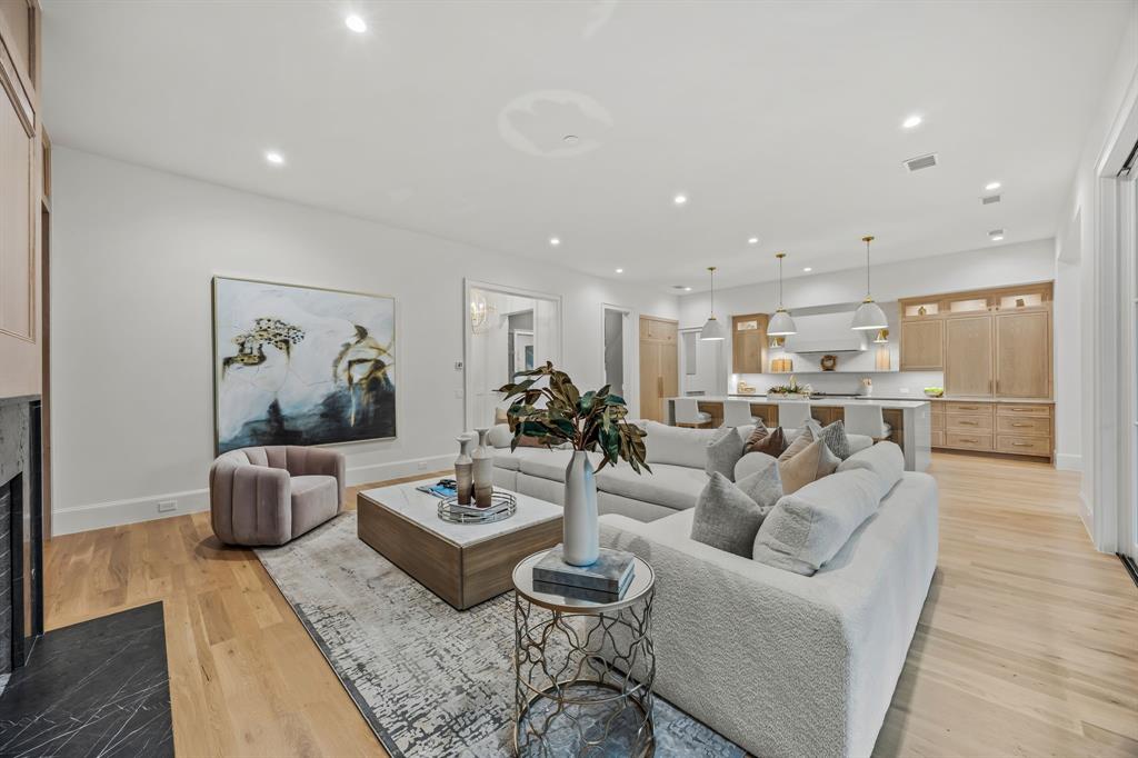 Williamson-Caruth Terrace 4 - Residential