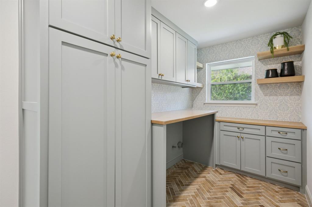 Carriage Square - Residential