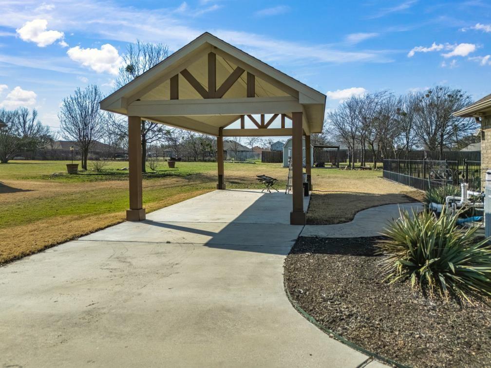 Parker Oaks - Residential