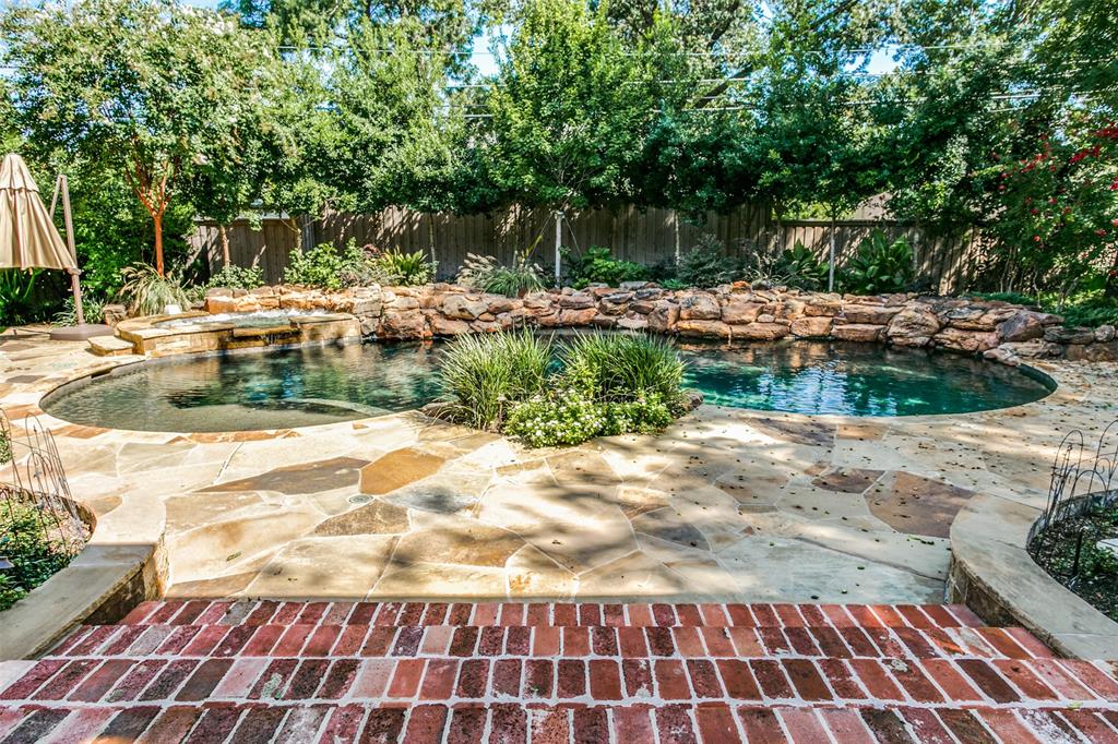 Waggoner Place - Residential