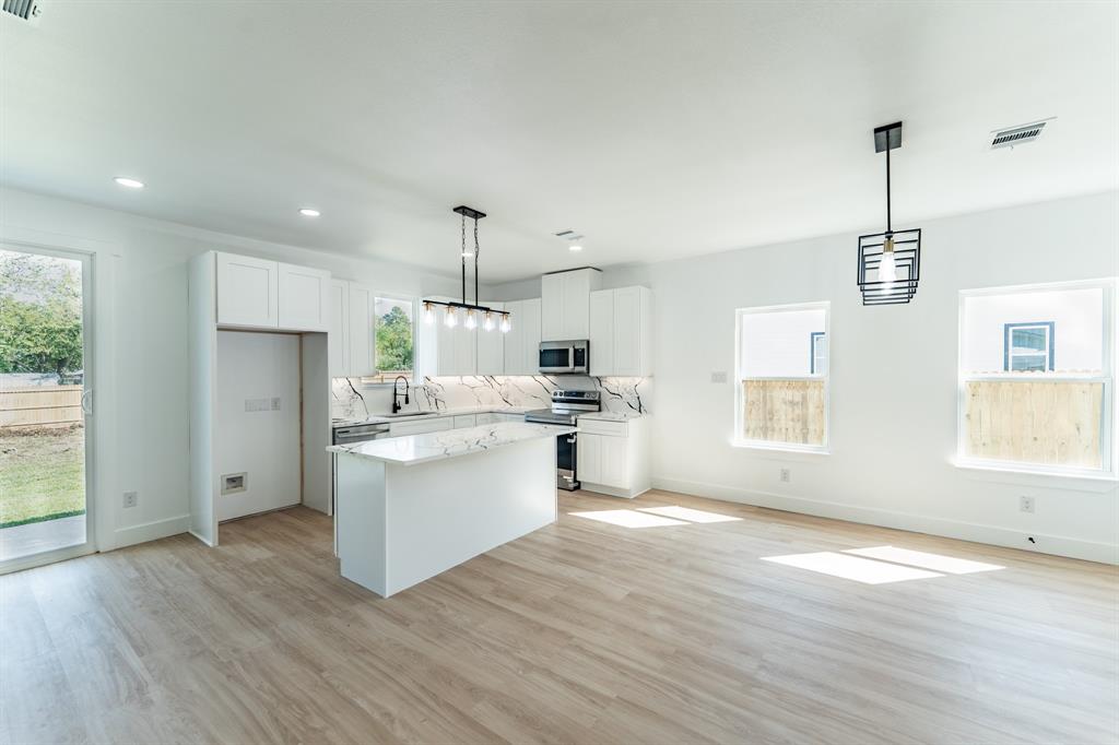 Sulphur Springs - Residential