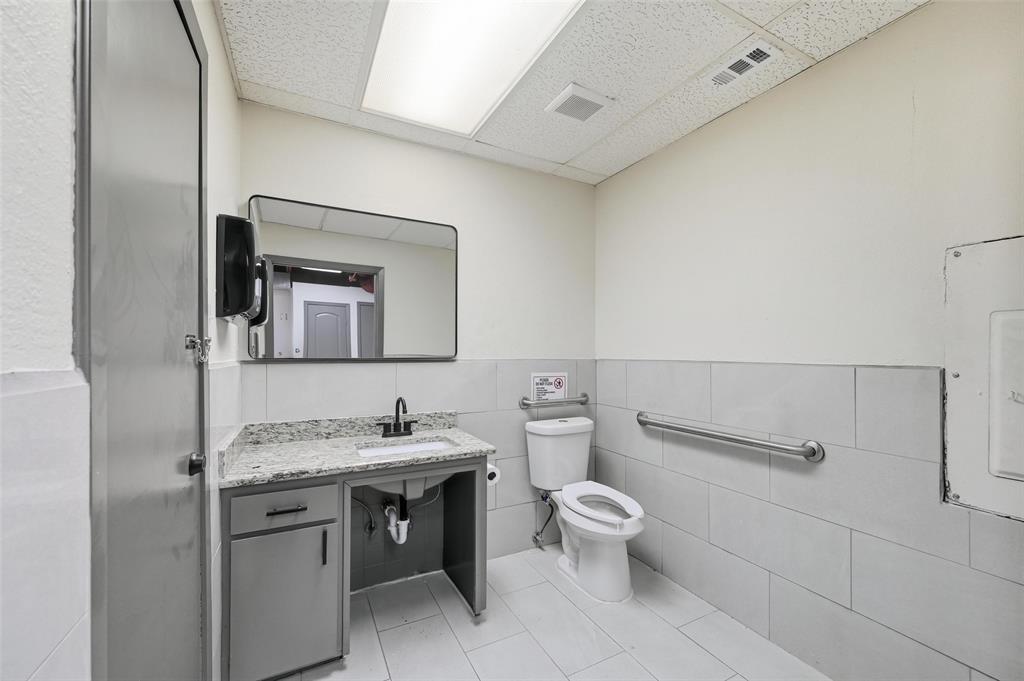 Stonegate Add - Commercial Lease