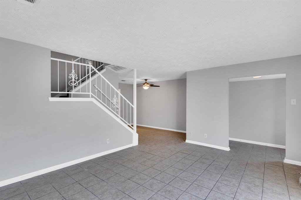 125 W Mountain Creek Drive 16