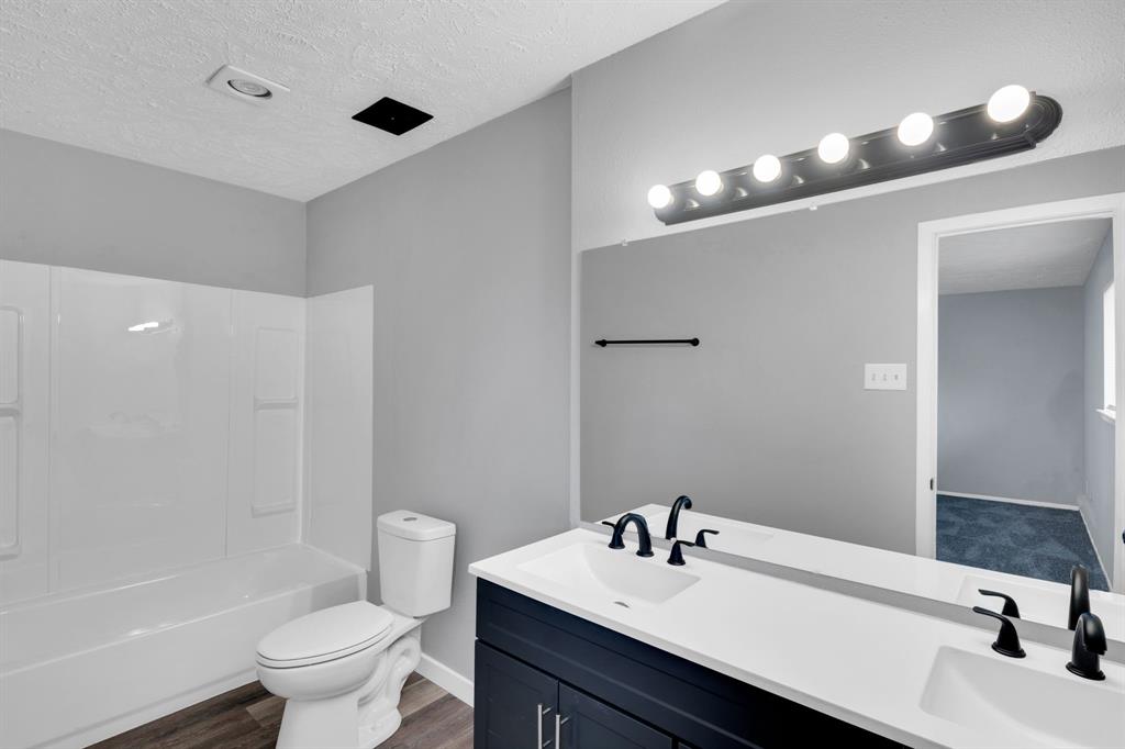 Mountain Creek Twnhs - Residential