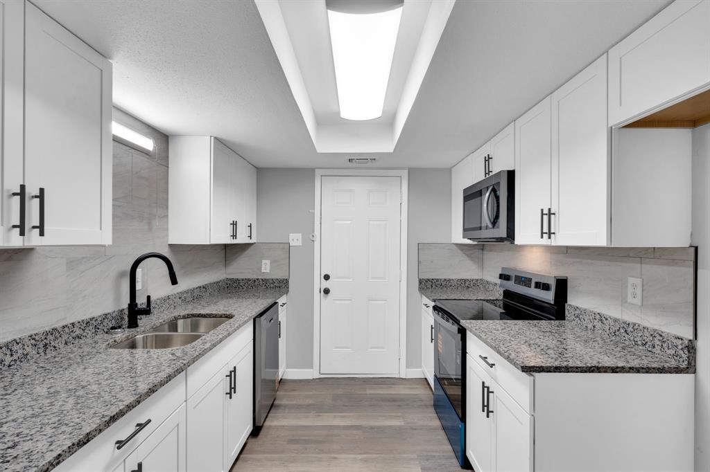 Mountain Creek Twnhs - Residential