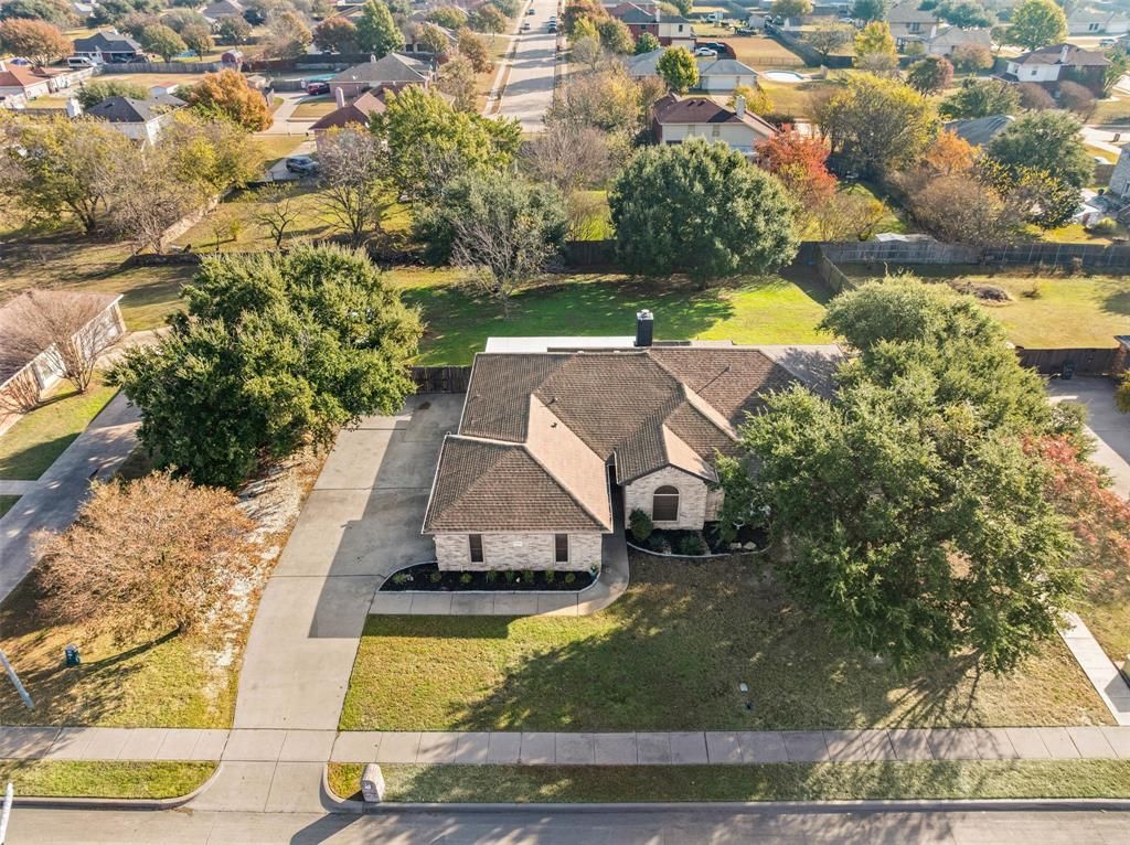 Photo of 6060 Park View Drive, Midlothian, TX 76065 (MLS # 21124139)