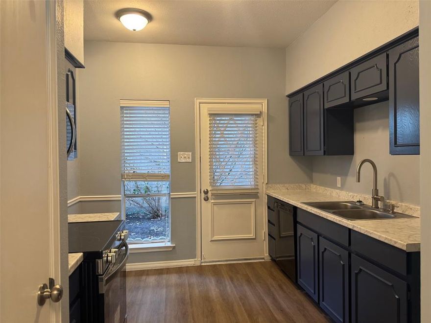 Newly updated downstairs condo in great location. 1.5 miles from TCU and blocks from Tanglewood and Overton Park. Gated and covered parking space. One bedroom, one bath. New: paint, vinyl plank flooring, sink faucets, light fixtures, smooth cooktop range, microwave, hardware, toilet, sinks and countertop. Great floor plan with lots of closet space. Dues include insurance for the roof, electric, water, sewer, trash and HVAC service. Laundry facility on site, community courtyards and community swimming pool. Come see.
