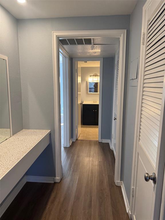 Fountain Royale Orleans W - Residential