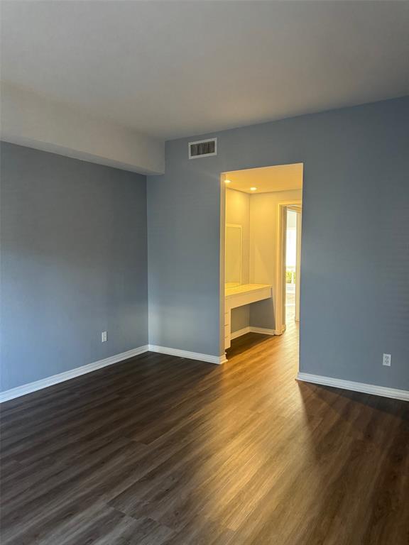 Fountain Royale Orleans W - Residential