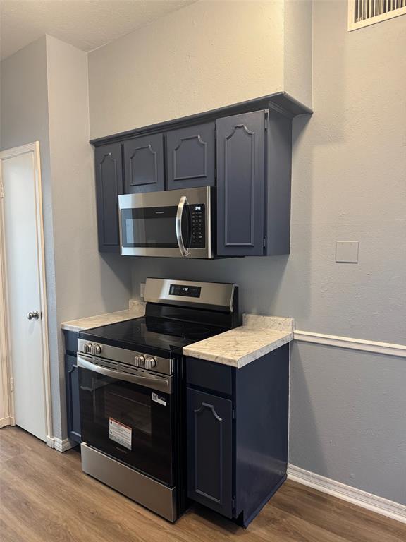 Fountain Royale Orleans W - Residential