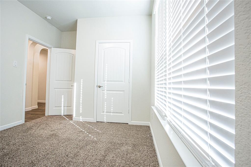 HAWTHORNE MEADOWS - Residential Lease