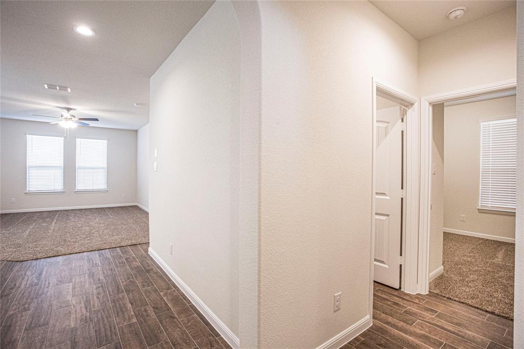 HAWTHORNE MEADOWS - Residential Lease