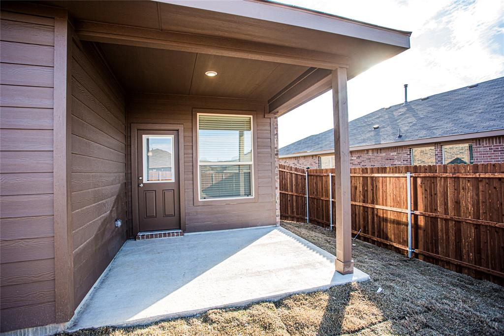 HAWTHORNE MEADOWS - Residential Lease