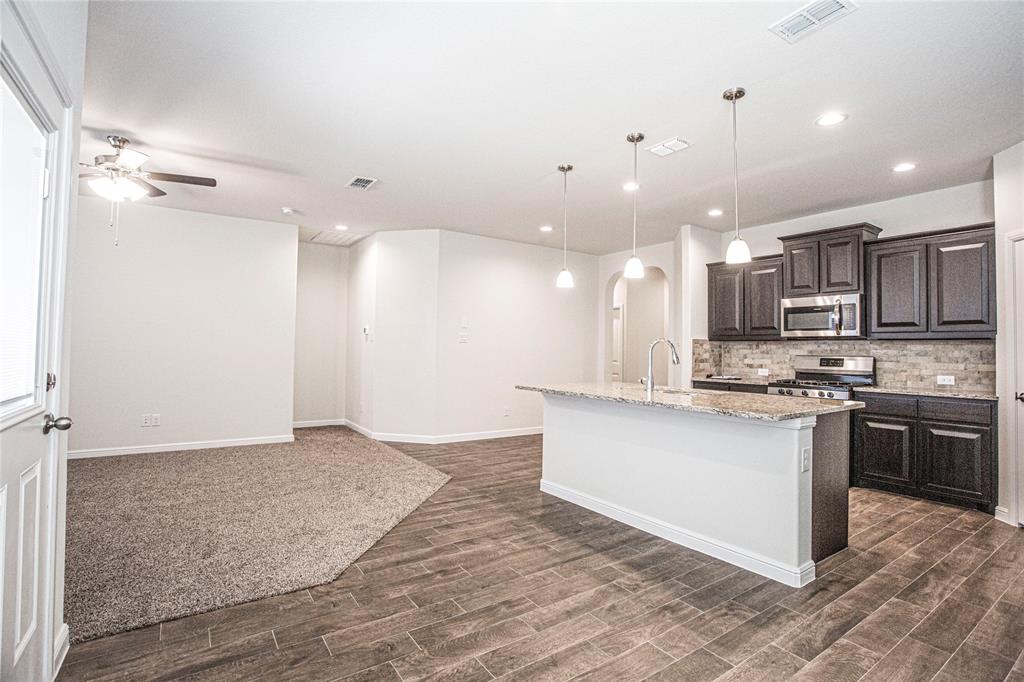 HAWTHORNE MEADOWS - Residential Lease