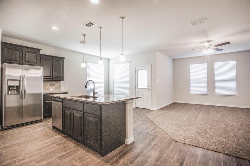 HAWTHORNE MEADOWS - Residential Lease