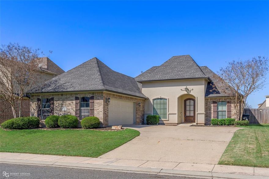 Lovely property located in the Gardens of Southgate neighborhood. As you step inside, you'll notice the attention to detail throughout from the warm wood floors in the main living space, to the crown molding and cased windows. The spacious open floorplan offers room to entertain with the large living room flowing seamlessly into the dining room and kitchen. Meal prep will be a breeze with the center island, abundant cabinet space, and stainless appliances. The relaxing primary suite features a coffered ceiling, brand new carpet, and a stunning ensuite bath, complete with dual vanities, tiled shower, and large walk-in closet. The additional two bedrooms provide room for family or guests, and the shared full bath gives privacy and convenience. With a great back patio and full privacy fence, you'll love spending time outside. Conveniently located near BAFB, and local shopping and dining. Don't wait, schedule your private tour today!