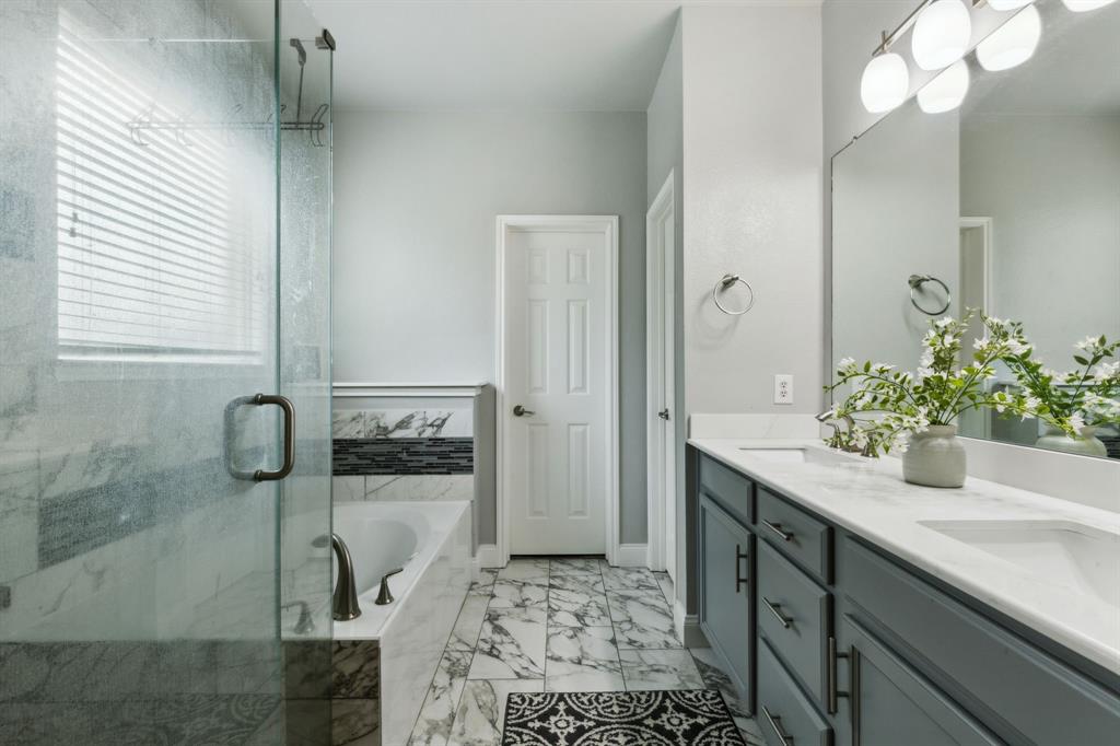 3833 Denridge Lane