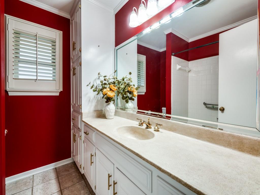 Grapevine, Texas 76051, United States, 3 Bedrooms Bedrooms, ,2 BathroomsBathrooms,Residential,Pending,36162