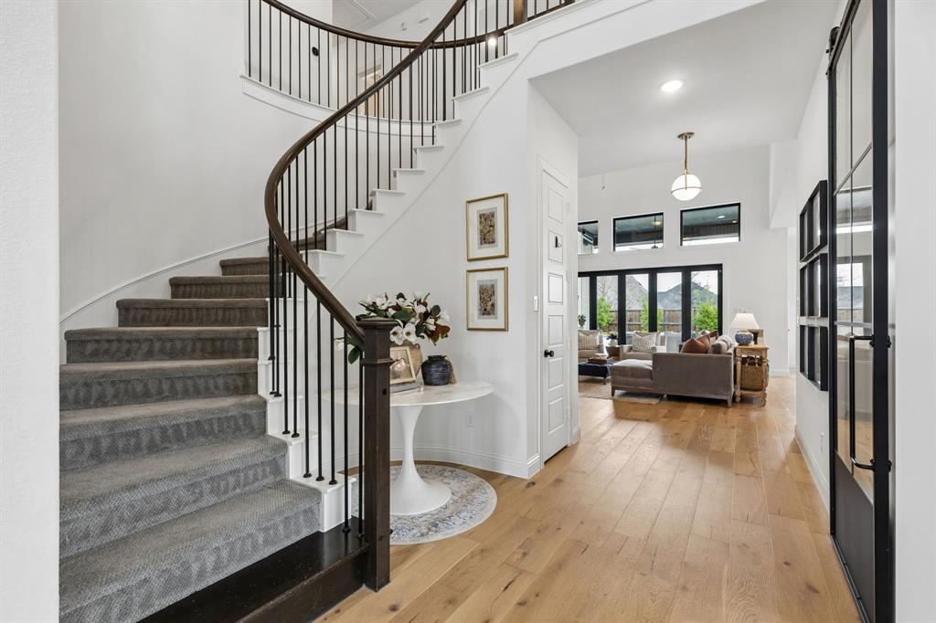 Star Trail Ph Five - Residential