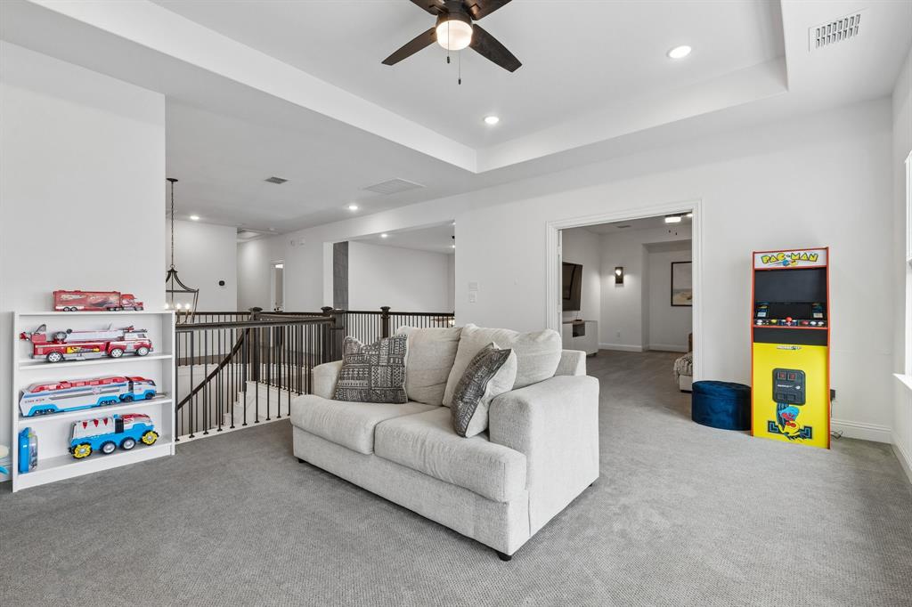 Star Trail Ph Five - Residential