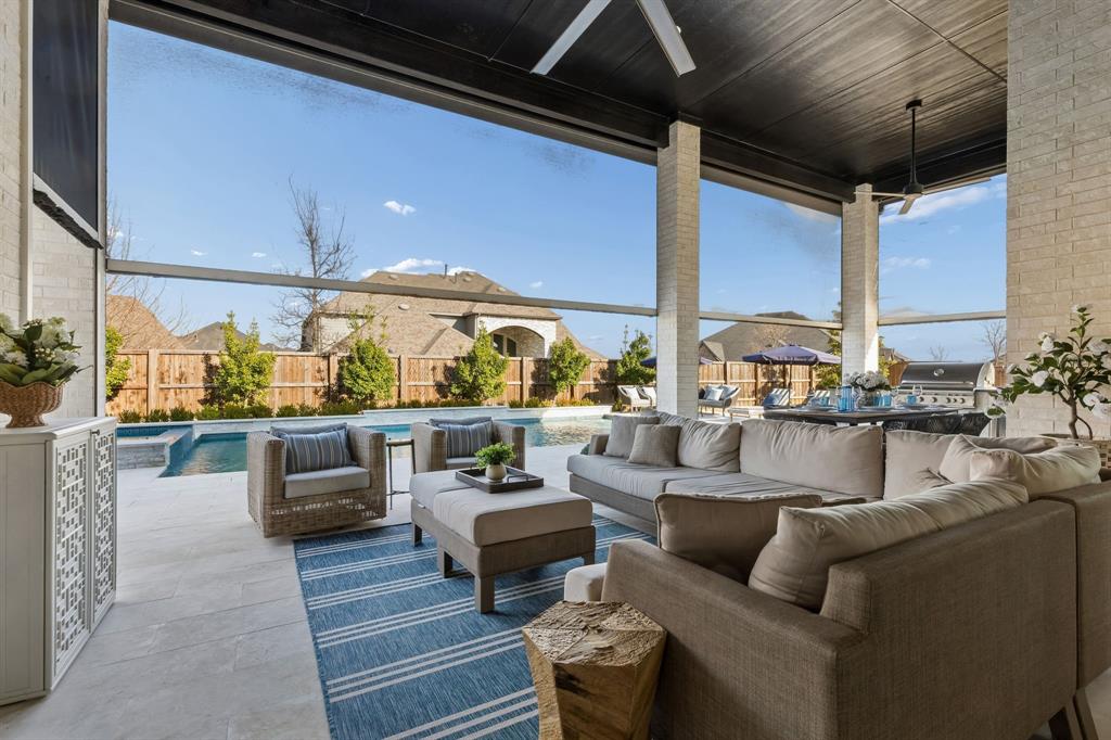 Star Trail Ph Five - Residential