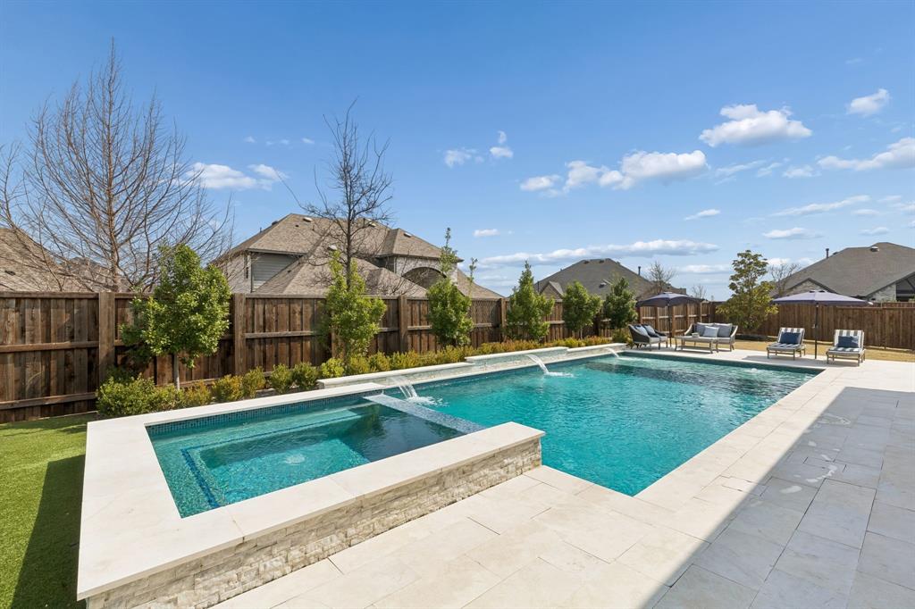 Star Trail Ph Five - Residential