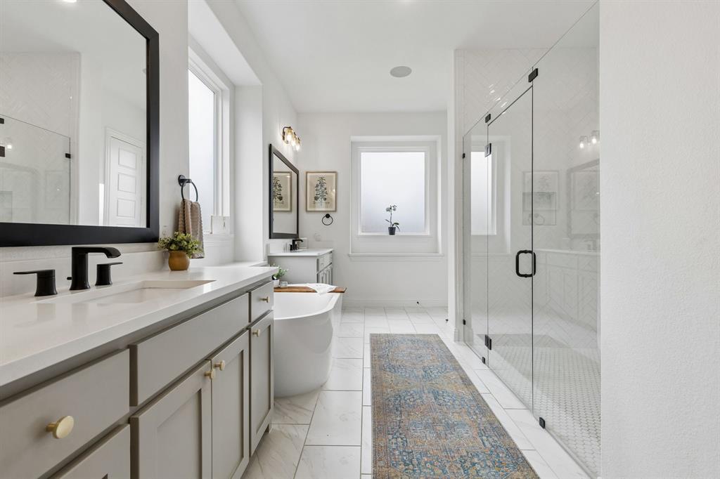 Star Trail Ph Five - Residential