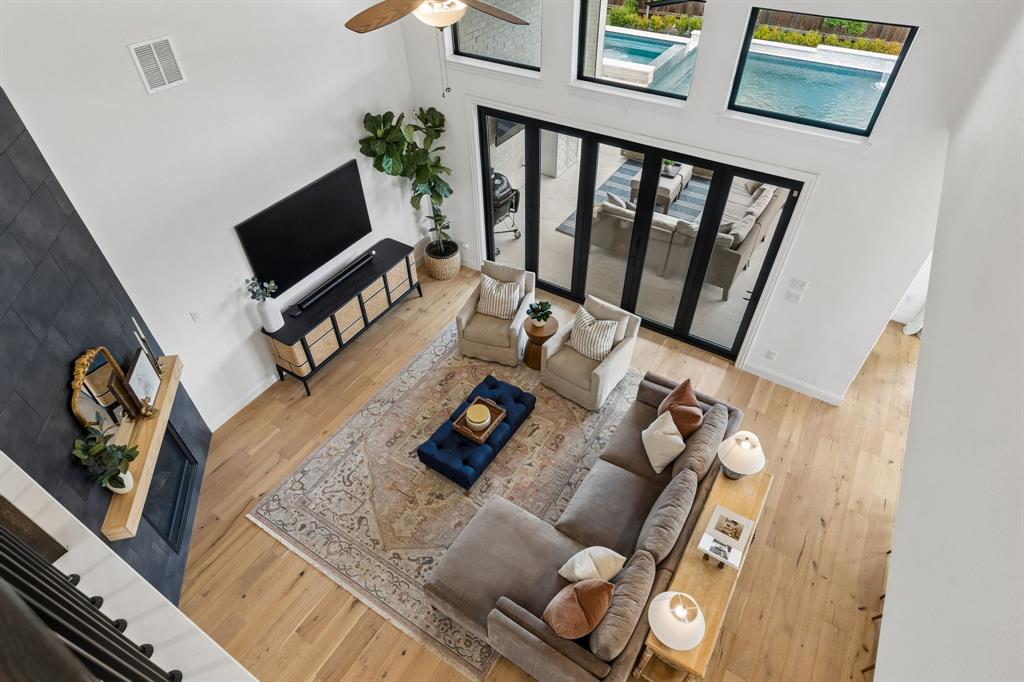 Star Trail Ph Five - Residential