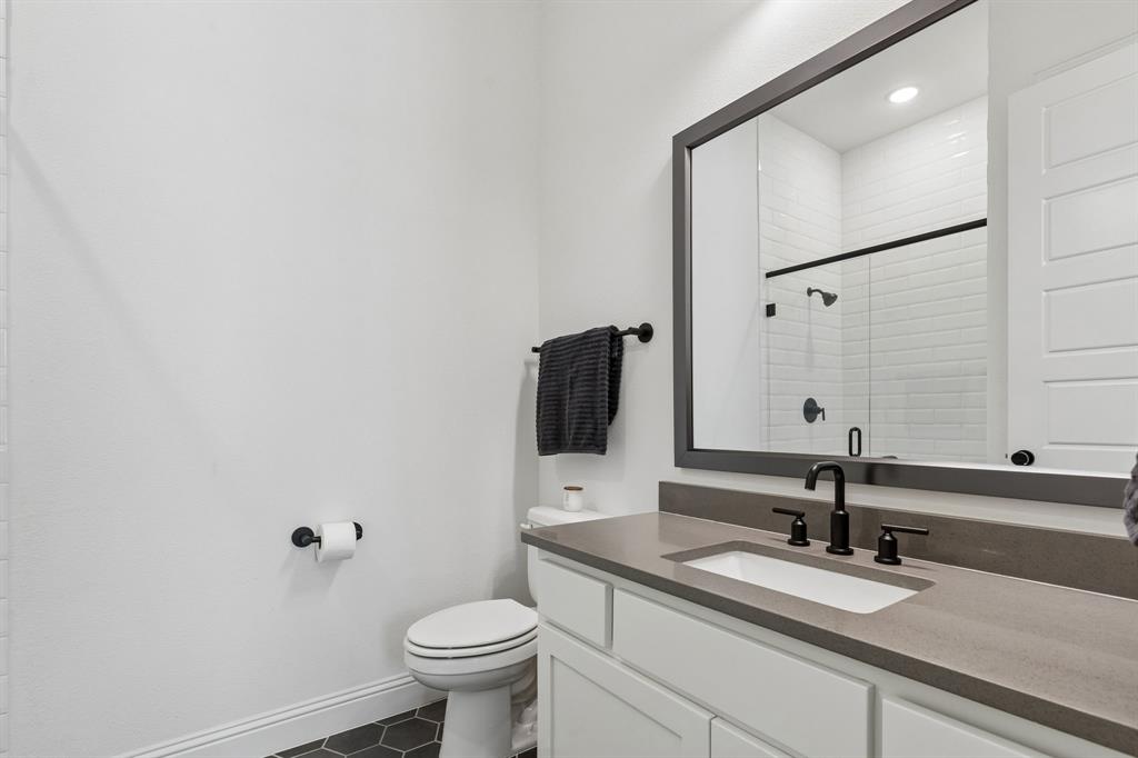 Star Trail Ph Five - Residential