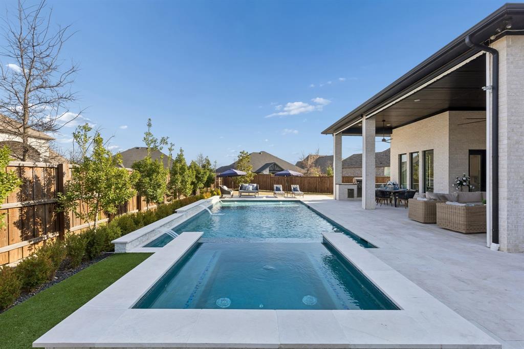 Star Trail Ph Five - Residential