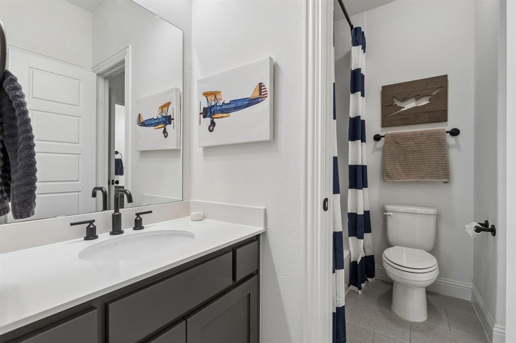 Star Trail Ph Five - Residential