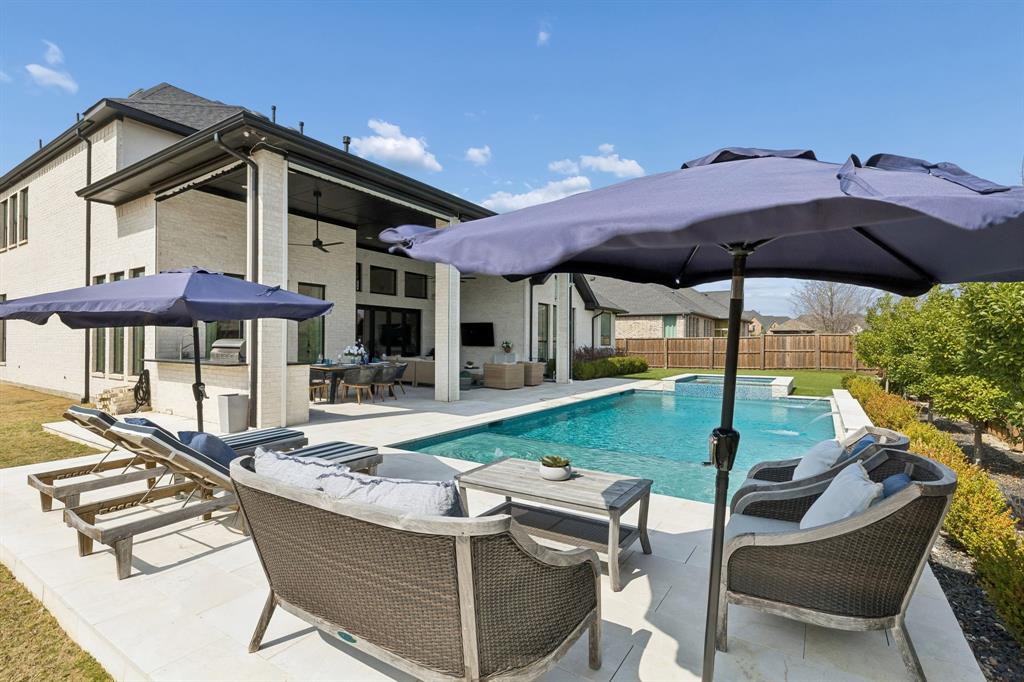 Star Trail Ph Five - Residential