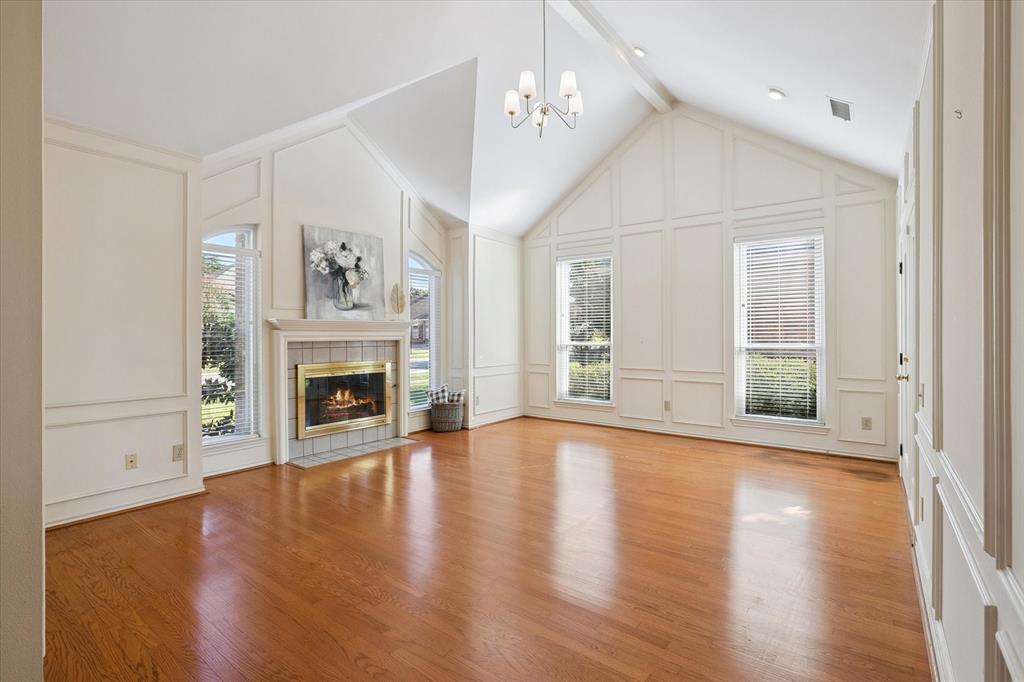 2529 Fox Glenn Circle