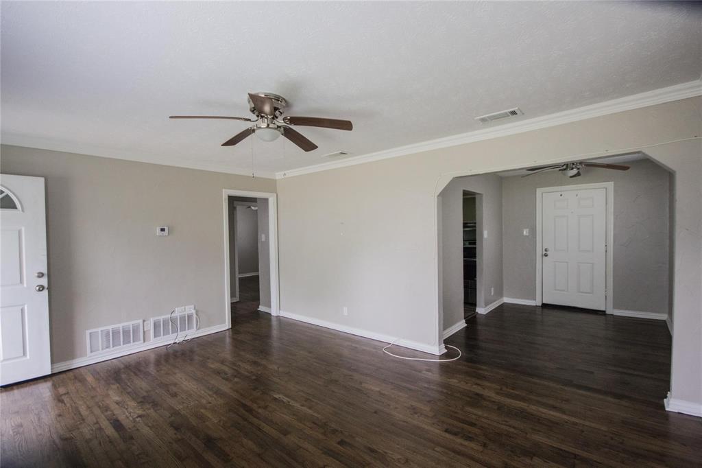 1109 Edgefield Drive