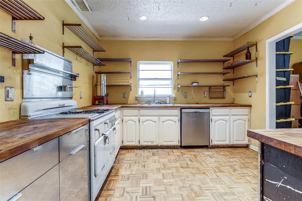 Munger Place - Residential