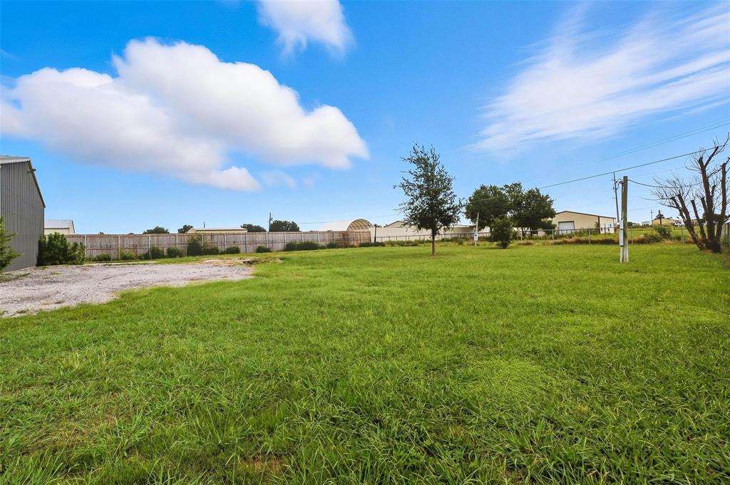 Sun Acres - Commercial Lease