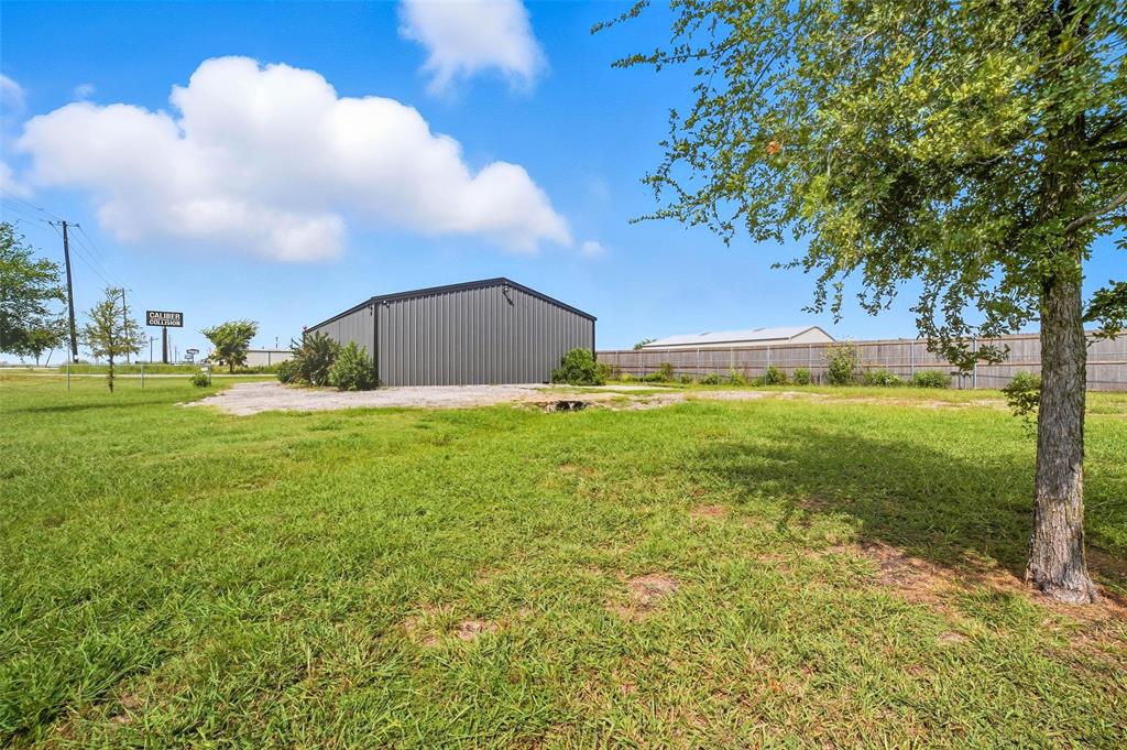 Sun Acres - Commercial Lease