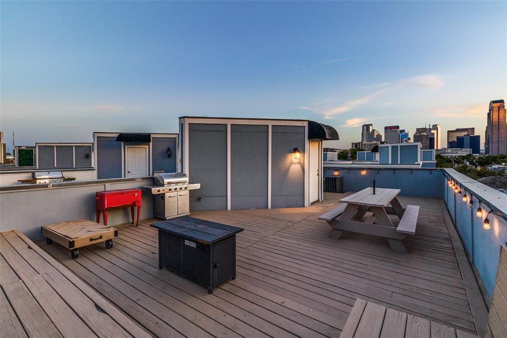 Bryan Square Twnhms - Residential